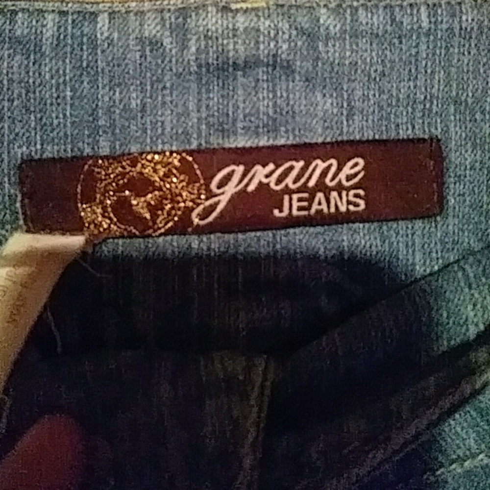 Capris - Picture 2 of 2